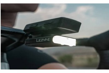 Přední světlo LEZYNE LIGHT FRONT ROAD DRIVE 500 BLACK